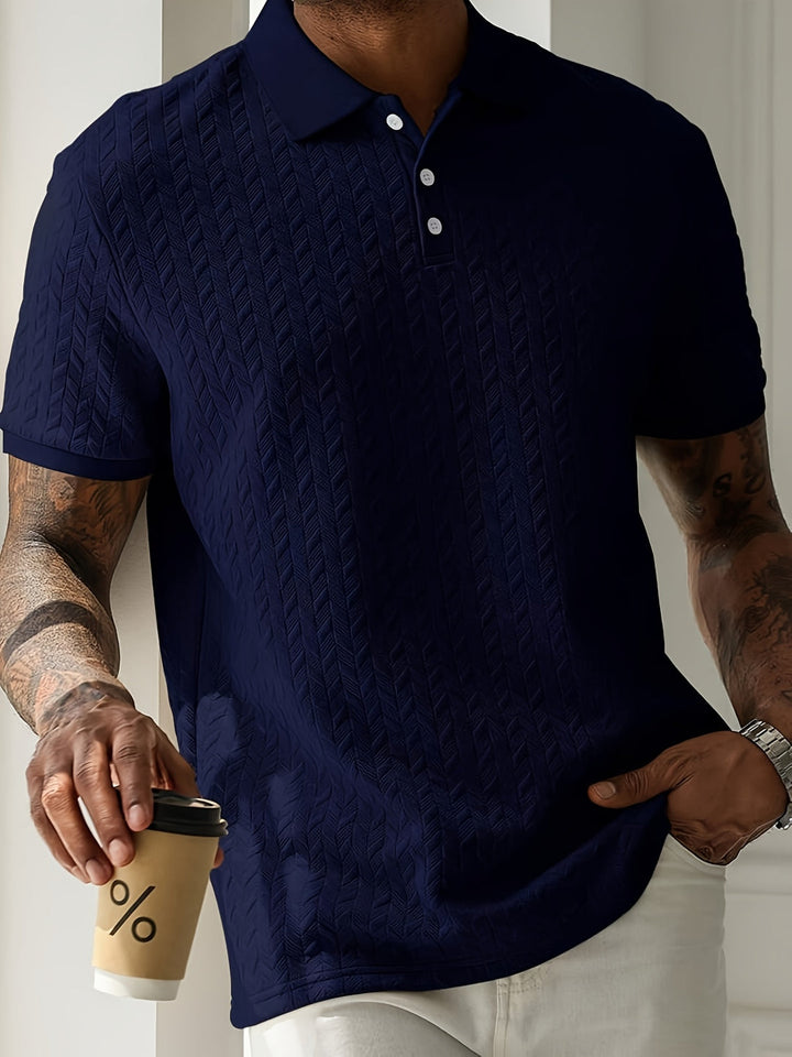 Chemise Henley élégante à manches courtes pour hommes avec détails en boutons et texture unique | Niels