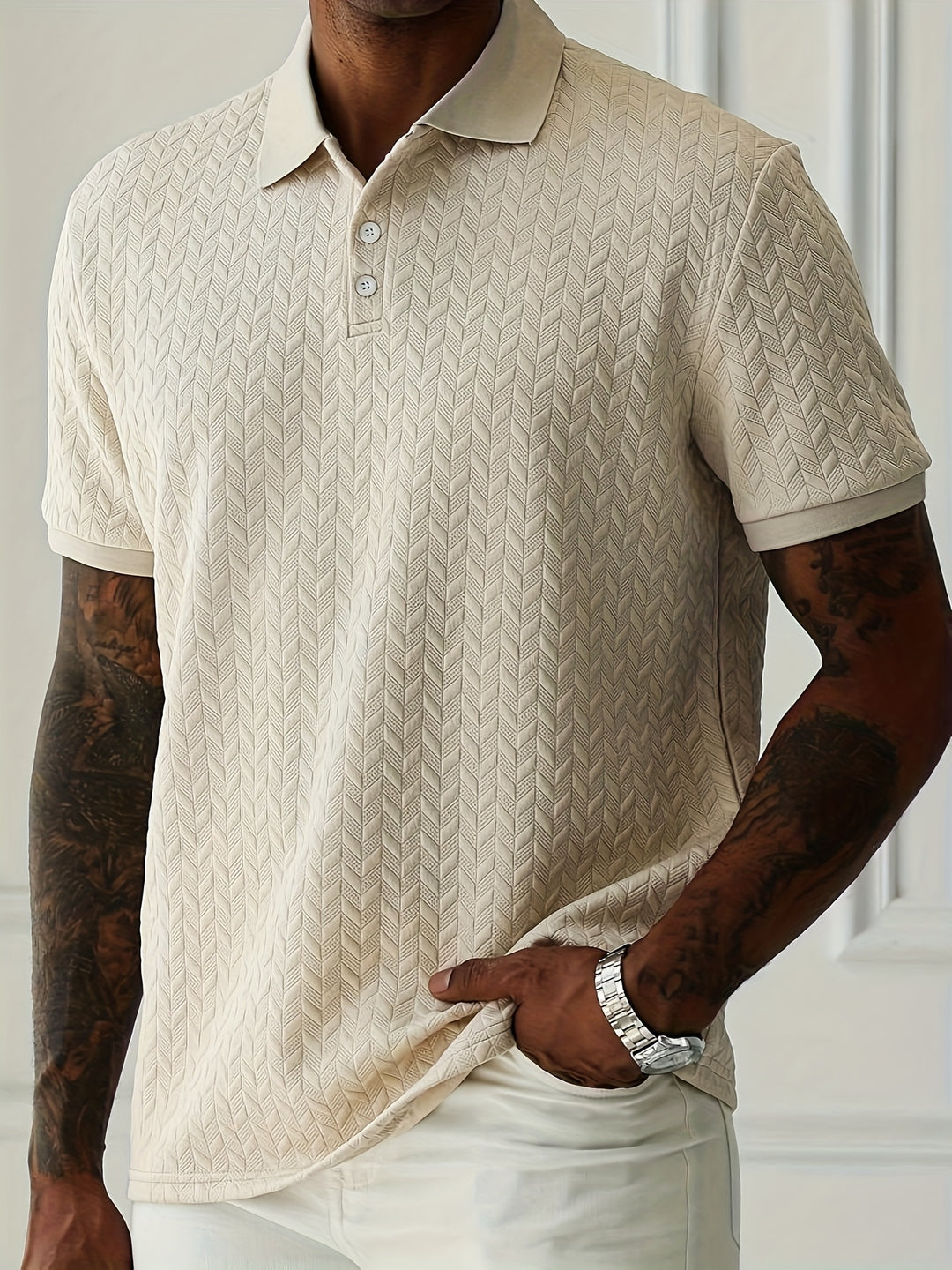 Chemise Henley élégante à manches courtes pour hommes avec détails en boutons et texture unique | Niels
