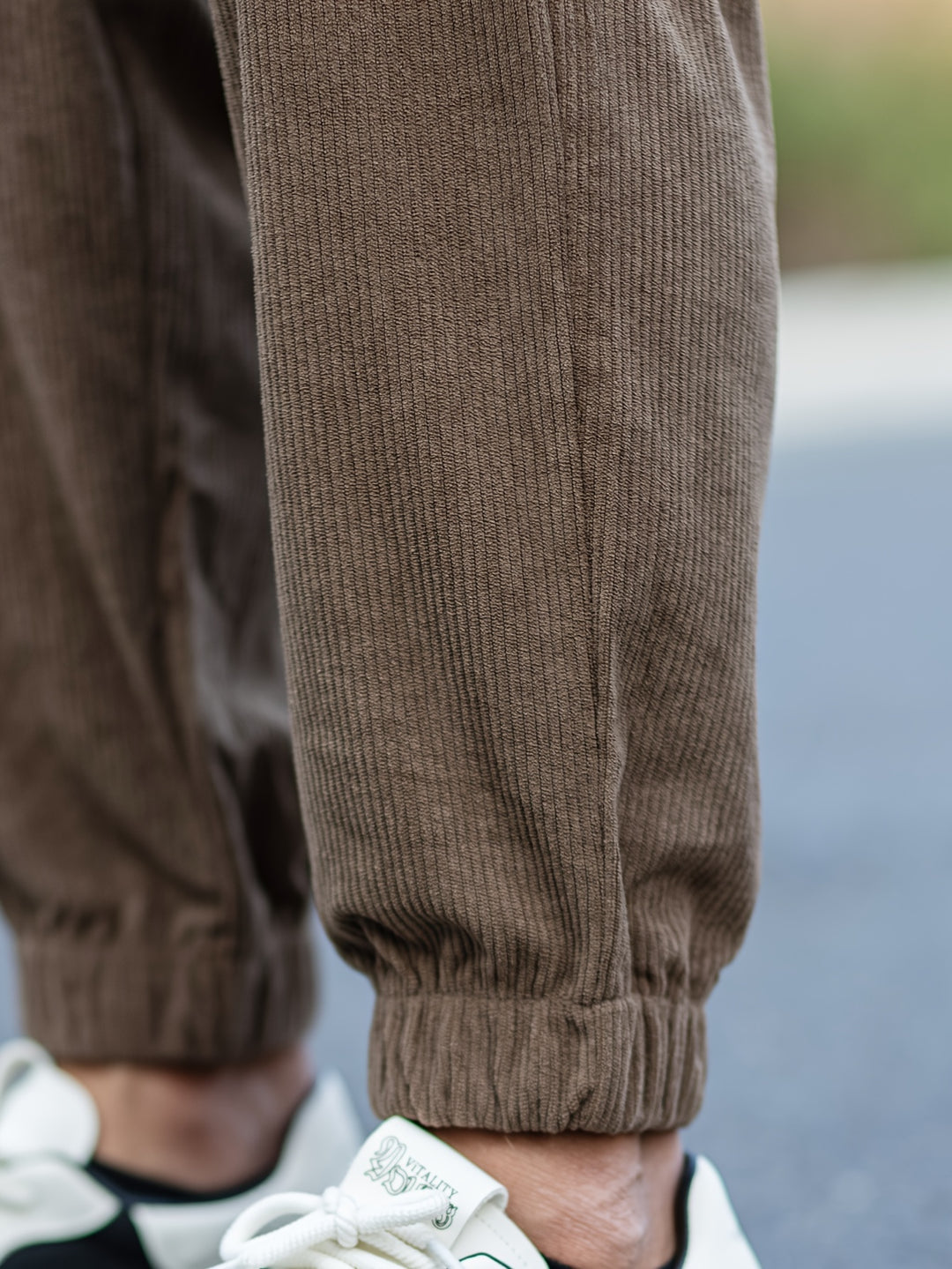 Pantalon de Jogging pour Hommes | Velours Côtelé | Taille avec Cordon de Serrage | Confortable & Décontracté